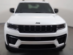 Jeep Grand Cherokee Laredo Altitude 4x4 2026