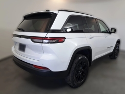 Jeep Grand Cherokee Laredo Altitude 4x4 2026