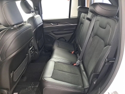 Jeep Grand Cherokee Laredo Altitude 4x4 2026