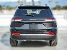 Jeep Grand Cherokee Laredo Altitude 4x4 2026