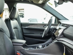 Jeep Grand Cherokee Laredo Altitude 4x4 2026