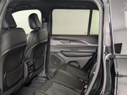 Jeep Grand Cherokee Laredo Altitude 4x4 2026