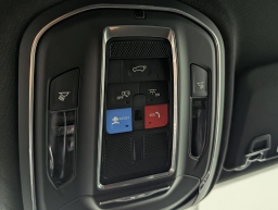 Jeep Grand Cherokee Laredo Altitude 4x4 2026