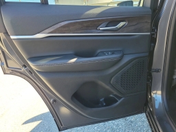 Jeep Grand Cherokee Laredo Altitude 4x4 2026