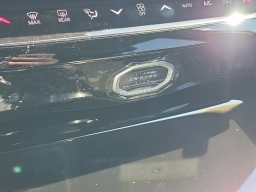 Jeep Grand Cherokee Laredo Altitude 4x4 2026