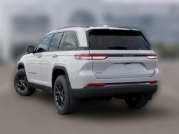 Jeep Grand Cherokee Laredo Altitude 4x4 2026