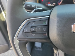 Jeep Grand Cherokee Laredo Altitude 4x4 2026