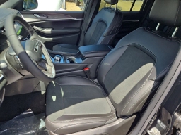 Jeep Grand Cherokee Laredo Altitude 4x4 2026