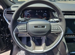 Jeep Grand Cherokee Laredo Altitude 4x4 2026