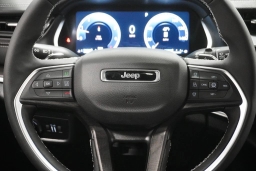 Jeep Grand Cherokee Laredo Altitude 4x4 2026