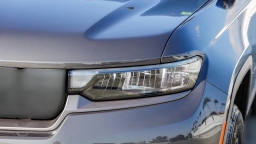 Jeep Grand Cherokee Laredo Altitude 4x4 2026