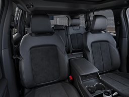 Jeep Grand Cherokee Laredo Altitude 4x4 2026