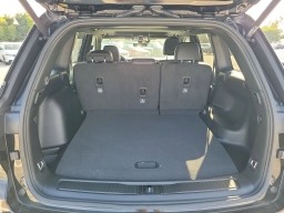 Jeep Grand Cherokee Laredo Altitude 4x4 2026