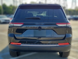 Jeep Grand Cherokee Laredo Altitude 4x4 2026