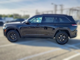 Jeep Grand Cherokee Laredo Altitude 4x4 2026