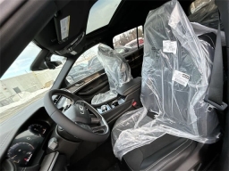 Jeep Grand Cherokee Laredo Altitude 4x4 2026