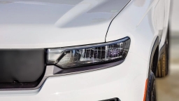 Jeep Grand Cherokee Laredo Altitude 4x4 2026