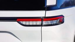 Jeep Grand Cherokee Laredo Altitude 4x4 2026