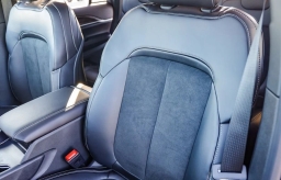 Jeep Grand Cherokee Laredo Altitude 4x4 2026