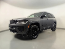 Jeep Grand Cherokee Laredo Altitude 4x4 2026