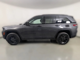 Jeep Grand Cherokee Laredo Altitude 4x4 2026