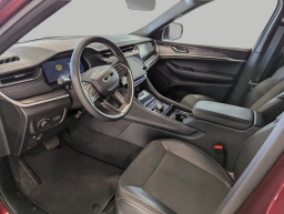 Jeep Grand Cherokee Laredo Altitude 4x4 2026