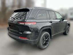 Jeep Grand Cherokee Laredo Altitude 4x4 2026