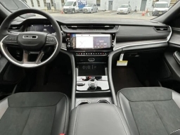 Jeep Grand Cherokee Laredo Altitude 4x4 2026