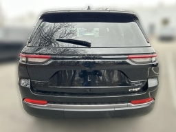 Jeep Grand Cherokee Laredo Altitude 4x4 2026