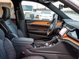 Jeep Grand Cherokee Summit Reserve 4x4 2025