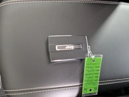 Jeep Grand Cherokee L Laredo X 4x2 2025