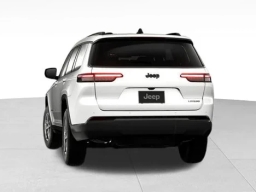 Jeep Grand Cherokee L Laredo 4x2 2026