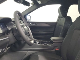 Jeep Grand Cherokee L Laredo 4x2 2025