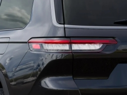 Jeep Grand Cherokee L Laredo Altitude 4x2 2026