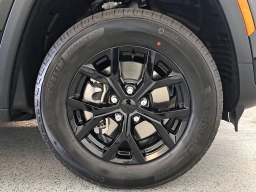 Jeep Grand Cherokee L Laredo Altitude 4x2 2026