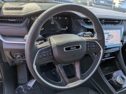 Jeep Grand Cherokee L Laredo Altitude 4x2 2026