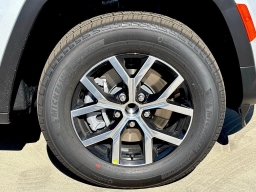 Jeep Grand Cherokee L Limited 4x2 2025