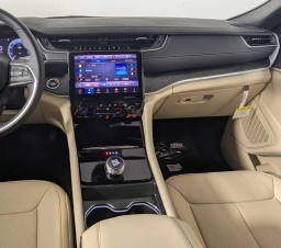 Jeep Grand Cherokee L Limited 4x2 2025