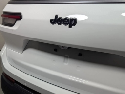 Jeep Grand Cherokee L Limited 4x2 2026