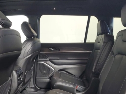 Jeep Grand Cherokee L Limited 4x2 2026