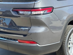 Jeep Grand Cherokee L Laredo X 4x4 2025