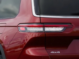 Jeep Grand Cherokee L Laredo X 4x4 2026