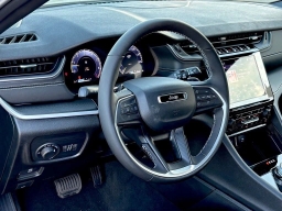 Jeep Grand Cherokee L Laredo X 4x4 2025