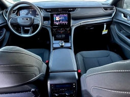 Jeep Grand Cherokee L Laredo X 4x4 2025