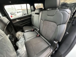 Jeep Grand Cherokee L Laredo Altitude 4x4 2026