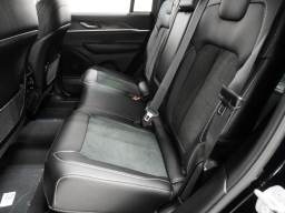 Jeep Grand Cherokee L Limited 4x4 2026