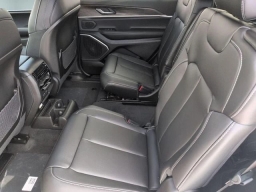 Jeep Grand Cherokee L Limited 4x4 2026