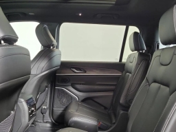 Jeep Grand Cherokee L Limited 4x4 2026