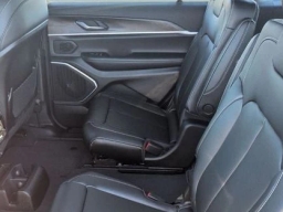 Jeep Grand Cherokee L Limited 4x4 2026