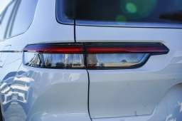 Jeep Grand Cherokee L Limited 4x4 2026